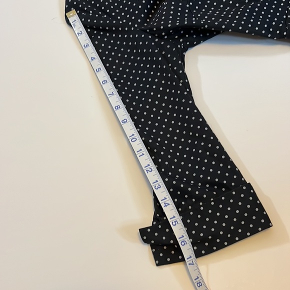 Anne Taylor dress. Side zipper. 3/4 sleeves. Black with polka dots. Knee length - Picture 4 of 5